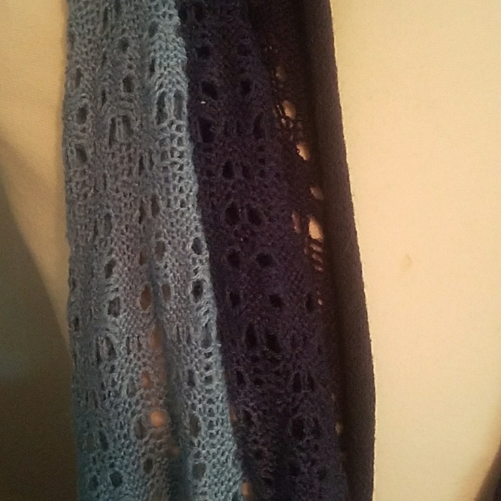 *Infinity scarf - Picture 4 of 5